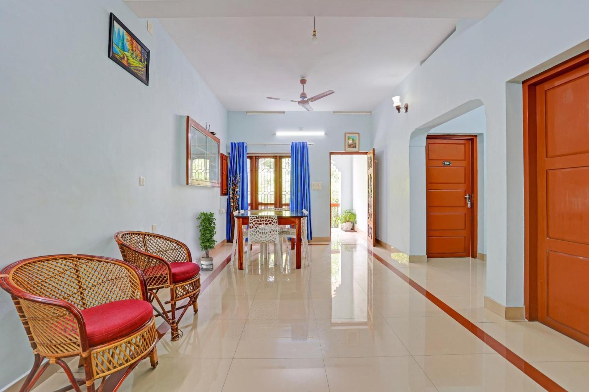 تريفِندرم Flagship Hotel Adara Residency المظهر الخارجي الصورة