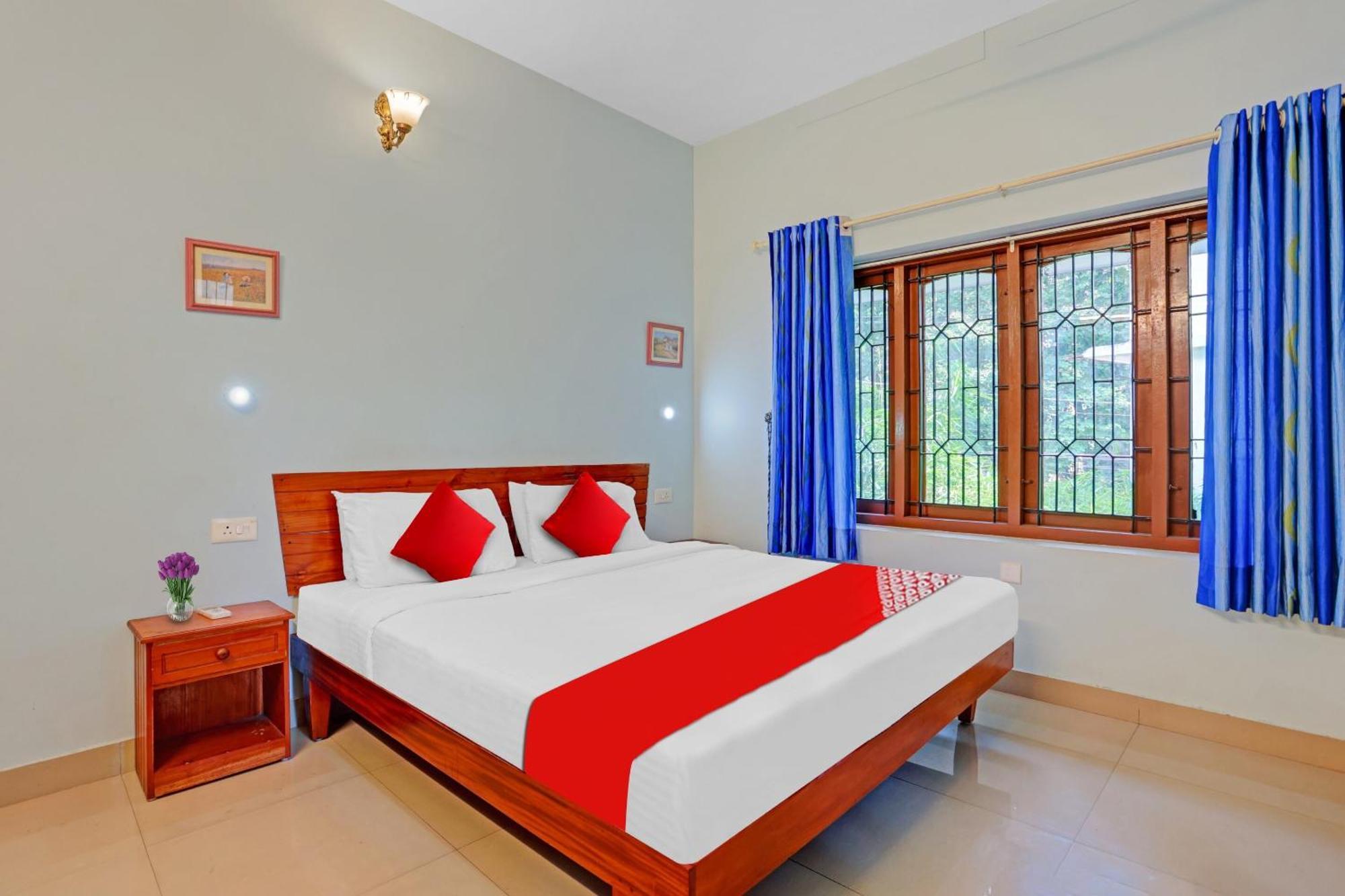 تريفِندرم Flagship Hotel Adara Residency المظهر الخارجي الصورة